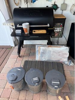 Traeger Ironwood 885 barbecue smoker