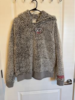 PINK Victoria's Secret Gray Sherpa Pullover with Embroidered Badger Mascot