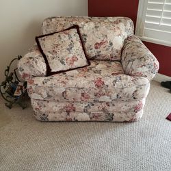 Oversized Chair 1/2  Floral Print 