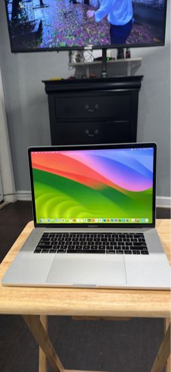 APPLE MACBOOK PRO TOUCHBAR 16” INTEL 8 CORE i9 16GB RAM 500GB SSD!