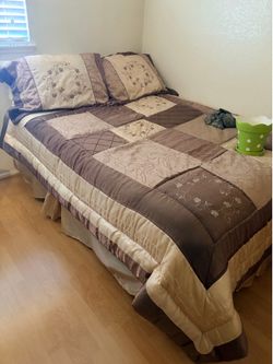 Full size bed