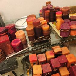 54 Scented Candels / 54 Velas con olor