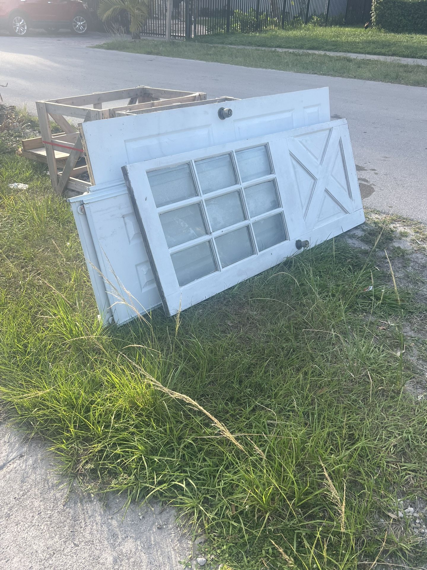 Free Doors And Crates