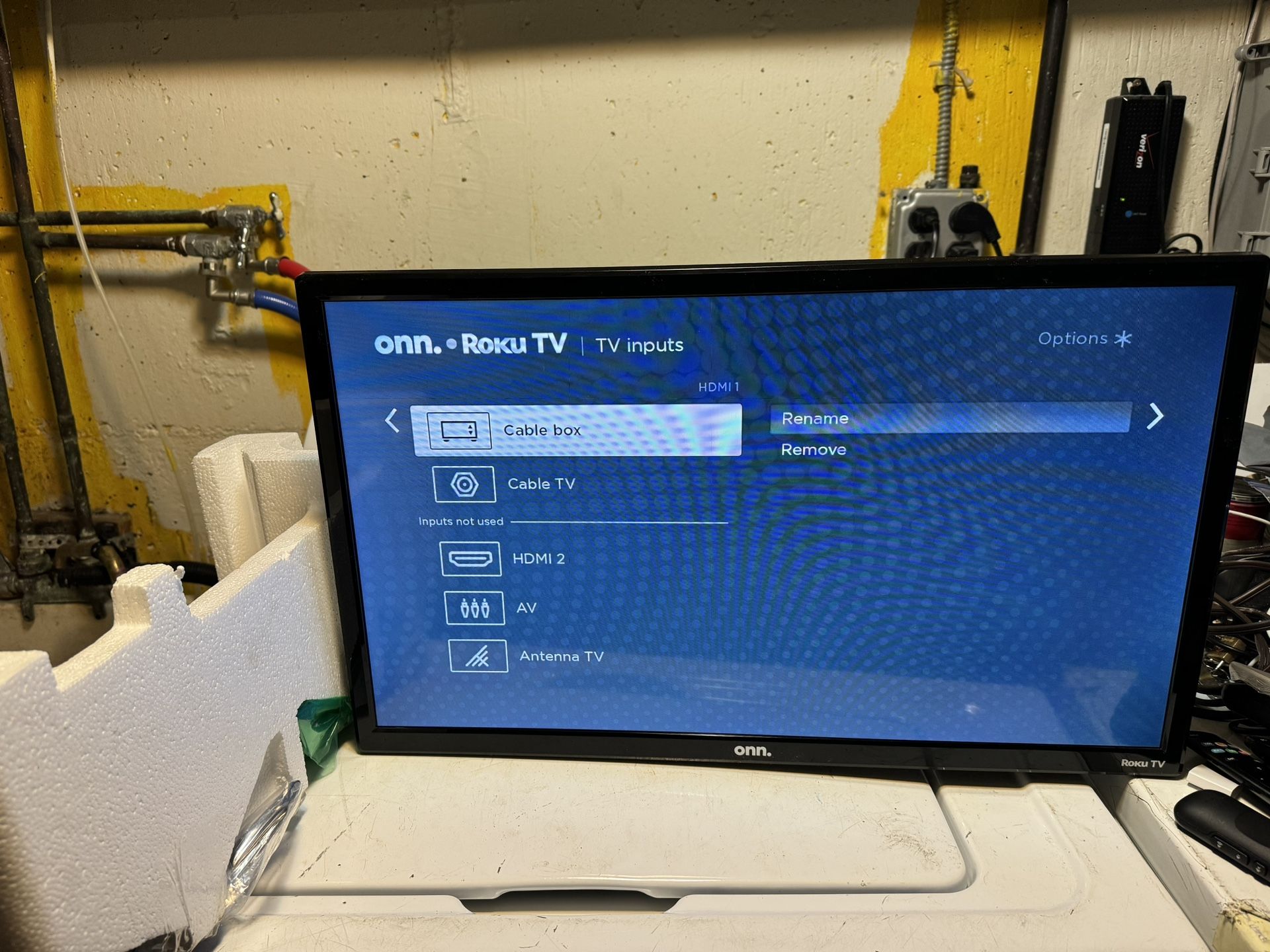 24” ONN Smart Tv With Remote