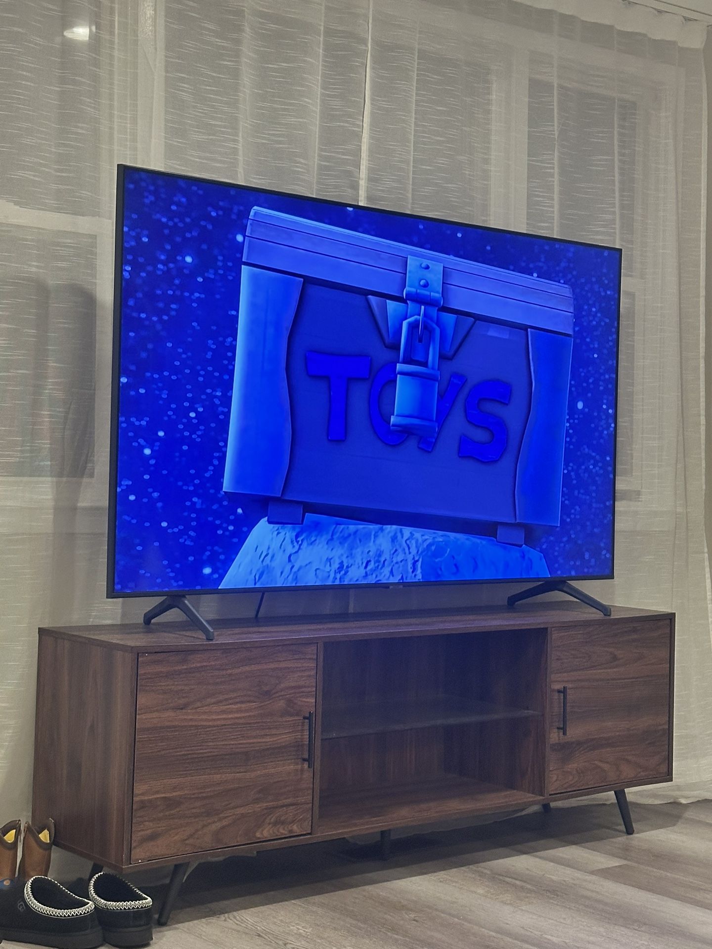 70 In Tv And Tv Stand