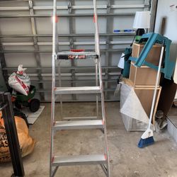 LITTLE GIANT FLIP N LITE LADDER