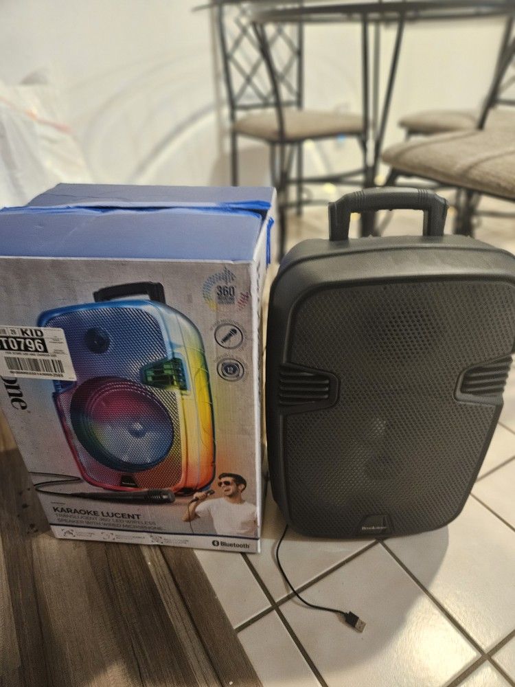 Karaoke Speaker And Mic