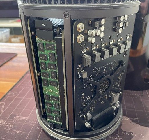 Apple Mac Pro Trash Can Quad Core Intel Xeon E5 64GB RAM 1TB SSD