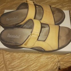 BJORNDAL SANDALS 