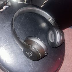 Beats Solo 4
