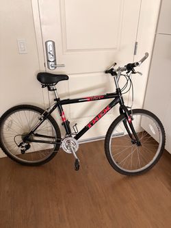 Trek 820 aluminum mountain bike