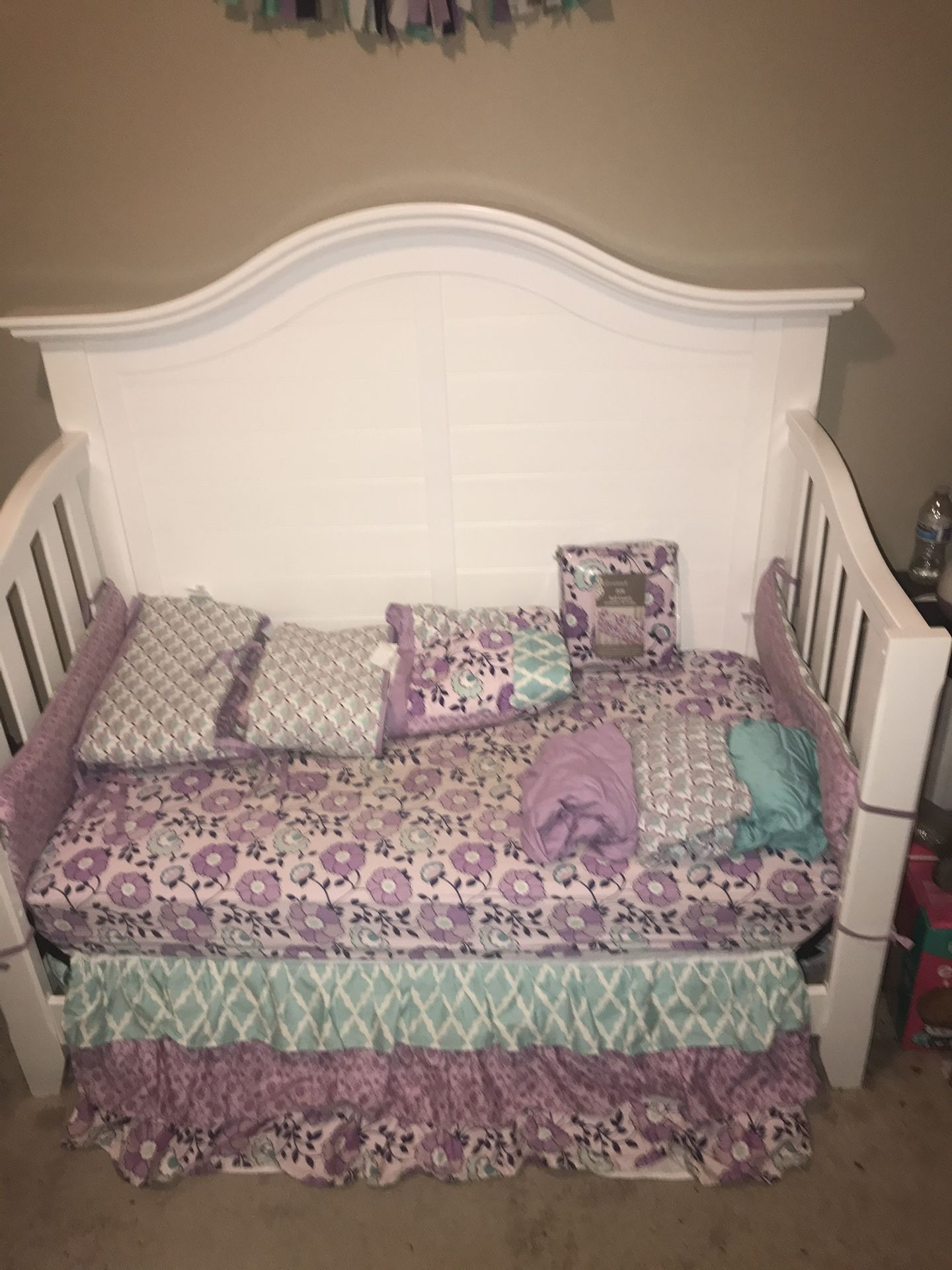 Crib Bedding