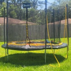 Duo Fit Enclosed Trampoline Perfect Condition for Sale in Pensacola FL OfferUp