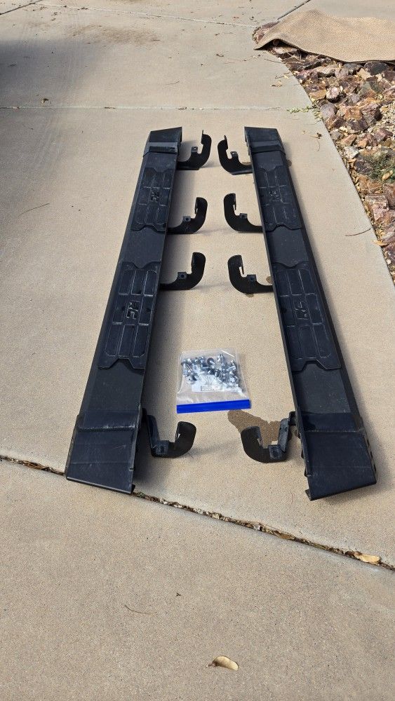 2021-2025 Colorado, Canyon Rough Country Running Boards