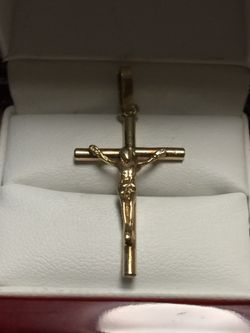 14K Yellow Gold Cross Pendant 1.9gram