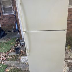 Whirlpool Refrigerator 