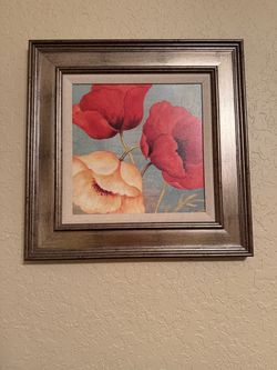 Like New Framed Floral Flower Wall Art Picture, Size 19x19