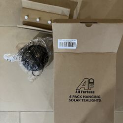 Brand New Solar Outside Lights Set 