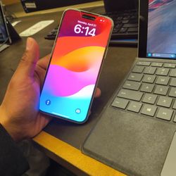 iPhone 15 Plus Yellow 128gb Locked Works Only With T-Mobile MintMobile Etc