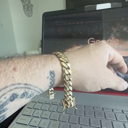 SOLID Cuban Link Bracelet 