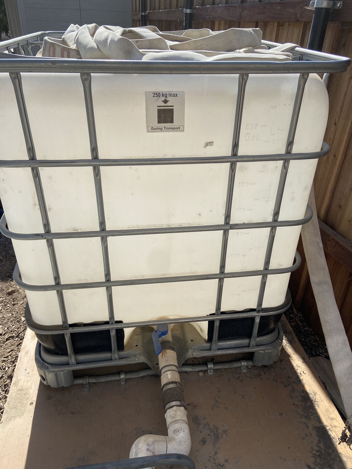 300 Gallon Water Tank