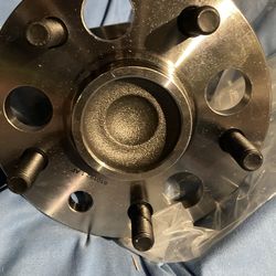 Hub 98/03 Toyota sienna rear hub