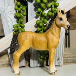 RETIRED Schleich 2011 Tennessee Walking Yearly Foal
