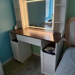43.3" Dressing Table, Vanity Desk with 3 Lighting Modes Adjustable Brightness and Mirror, Makeup Vanities with Drawers and Storage. (Bei