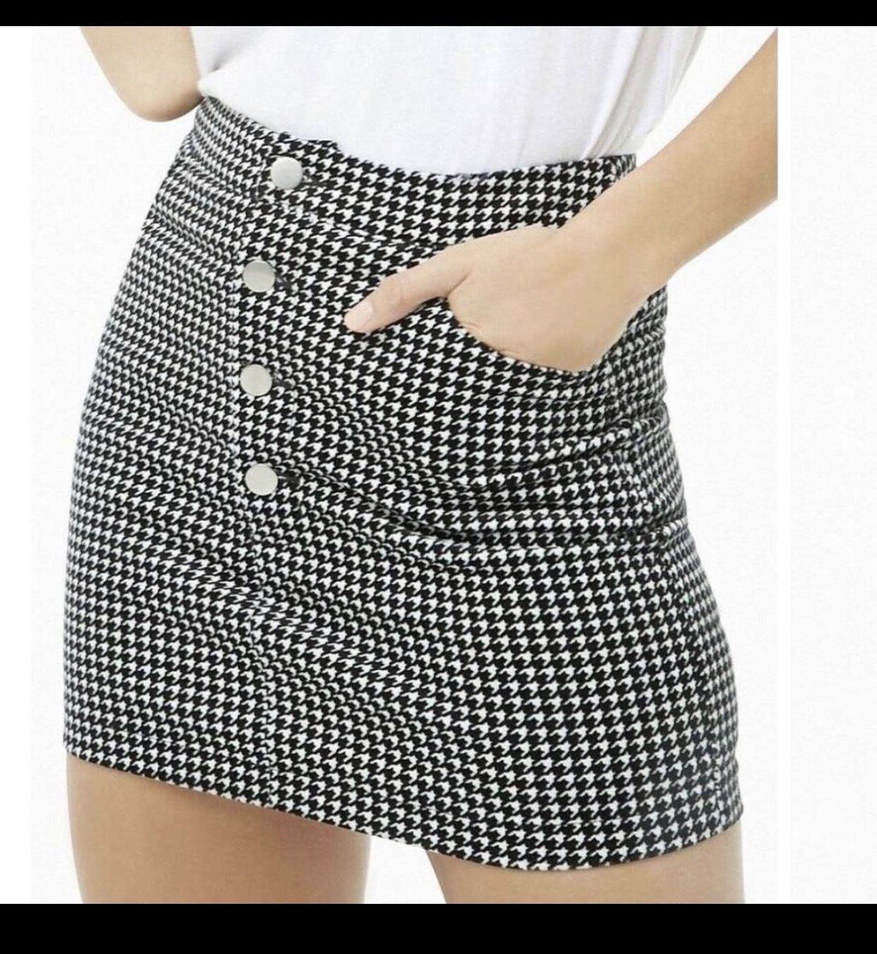 Forever 21 Houndstooth Mini Skirt