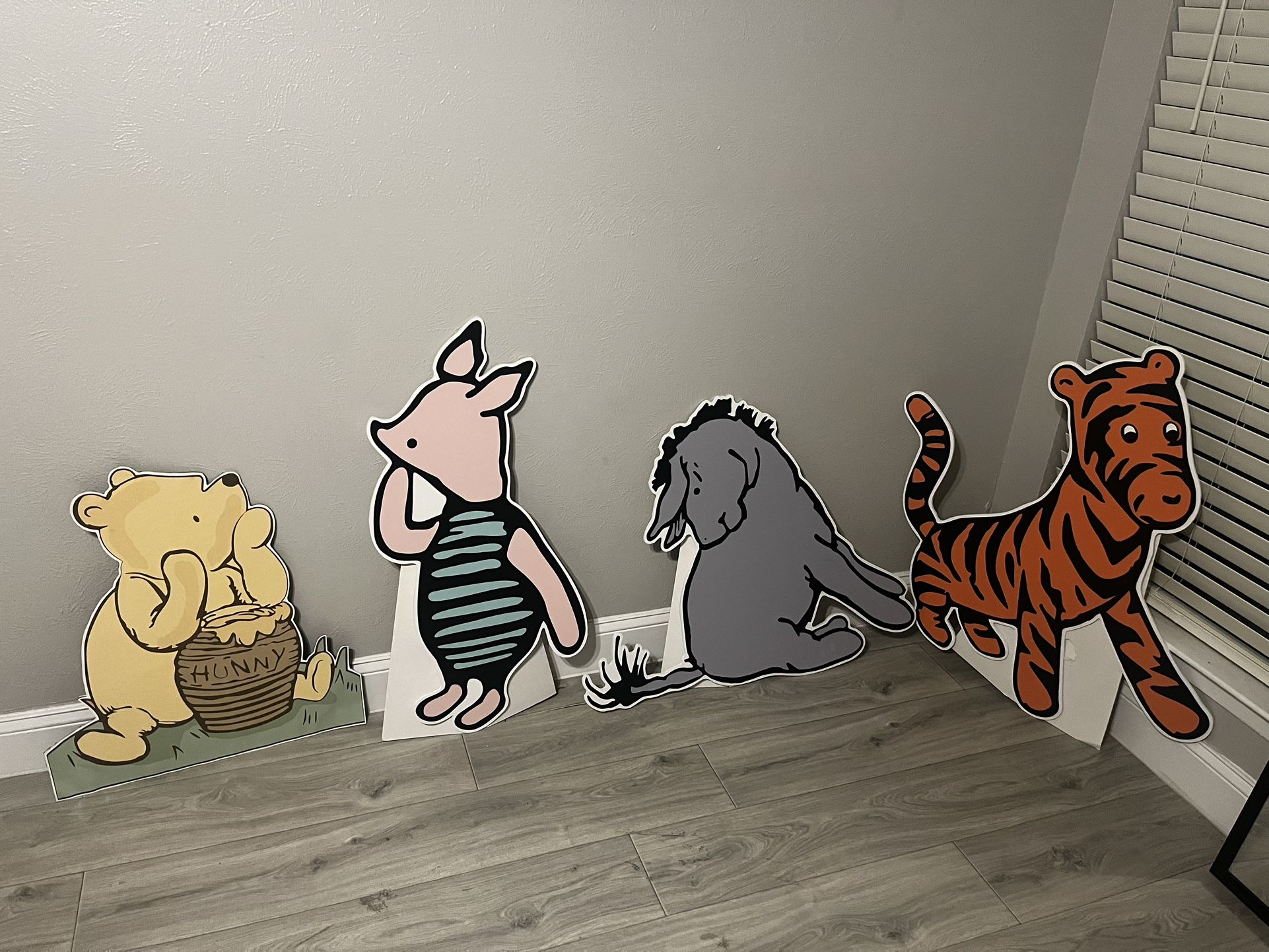 Classic Winnie-the-Pooh 1st Birthday Decor