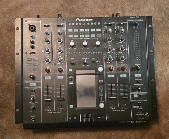 Pioneer DJM-2000 Nexus Mixer