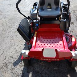 Toro TimeCutter Zero Turn 42”-in. 15.5-HP Gas Riding Lawn Mower