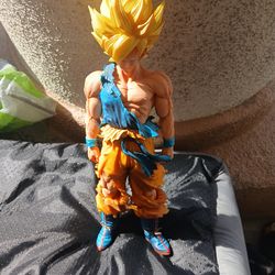 Dragon ball Xenoverse 2 Goku statue collectors edition 2016