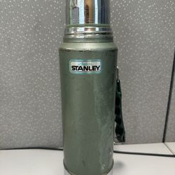 Early 90’s Stanley 32 Oz Thermos 