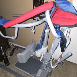 Sit and stand lift