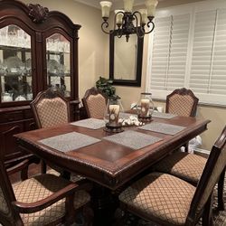 DINING SET AND CHINA CABINET Never Used Display only