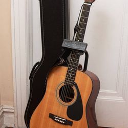  MNT Yamaha FD01S Solid Top Acoustic Guitar & Case++
