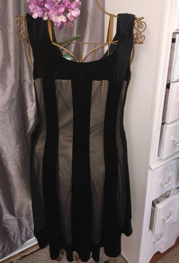 misses GORGEOUS SHORT DESIGNER Velvet AND SHEER BLACK STRETCH party eve Dress size 12 pristine