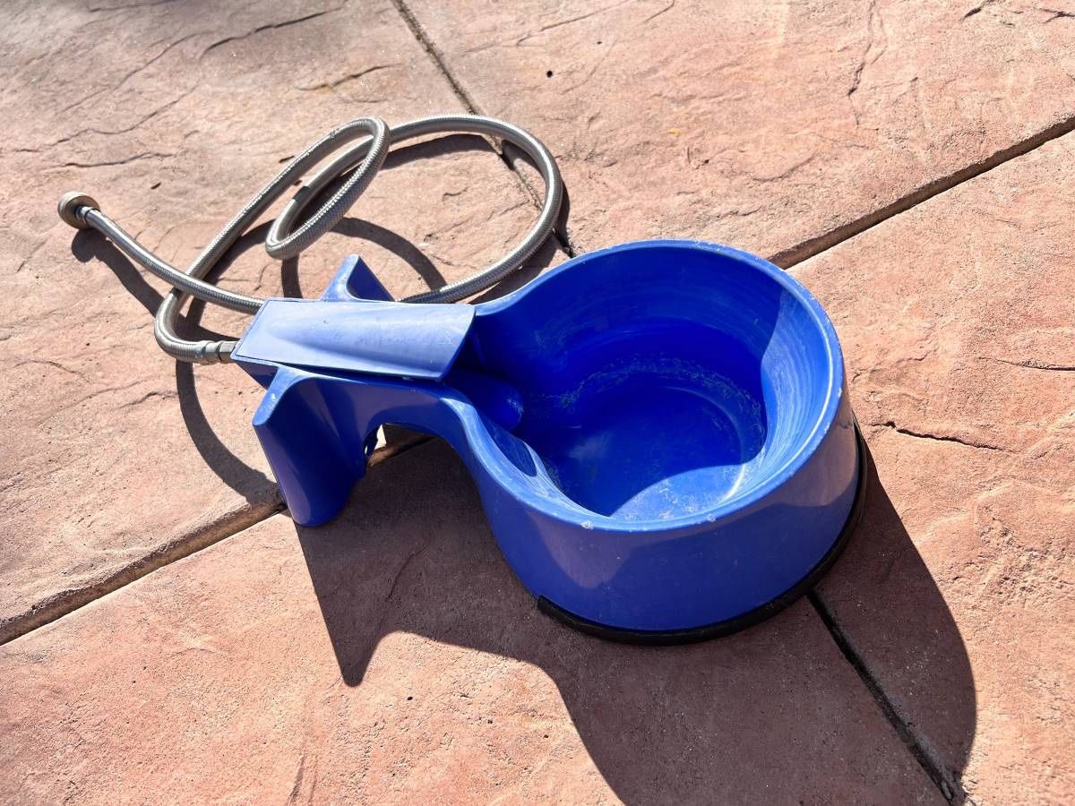 The Easy-Clean Auto-Fill Water Bowl For Dog with (5-Foot) Long Stainless Steel Hose, 32 ounces,Blue