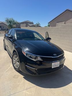 2017 KIA Optima