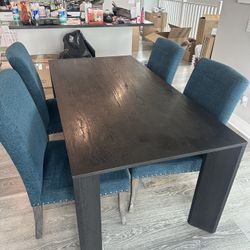 Dining Table Set Restoration Hardware