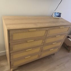 8 drawer Dresser With Rattan Material 