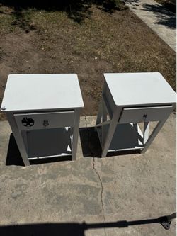 White night stand table with drawers
