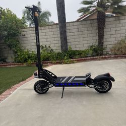 Dual-motor high-speed electric scooter