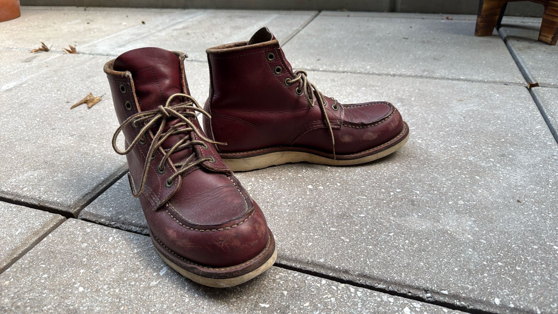 Red Wings Boots Classic Moc Size 8.5 (10.5 Normal)