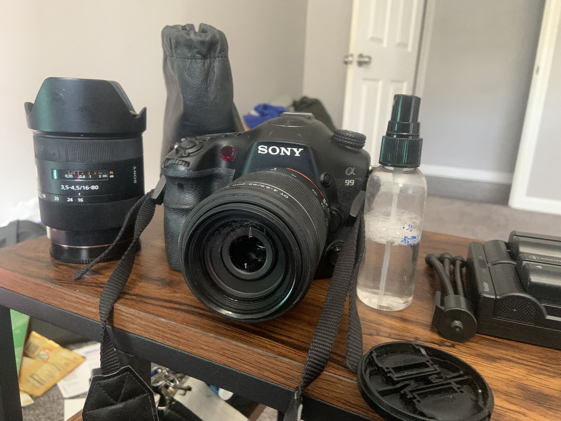 Sony a99 mildly used great condition