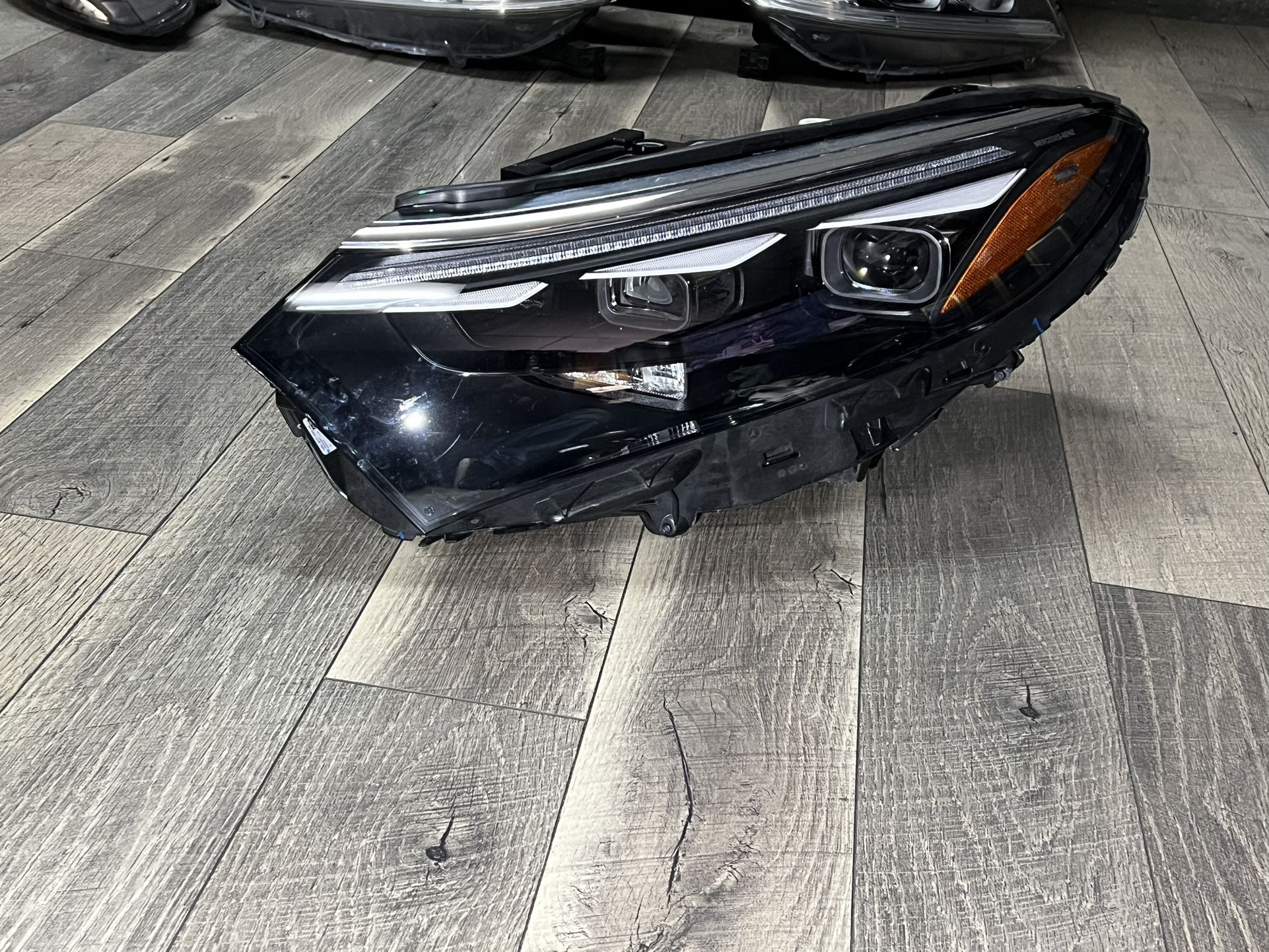 2023-2025 EQS450 EQS580 MERCEDES BENZ EQS SUV LED HEADLIGHT LEFT SIDE OEM