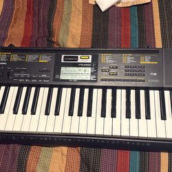 Casio ctk 2400 keyboard/ piano eléctrica