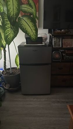 Mini Whirl Pool Refrigerator