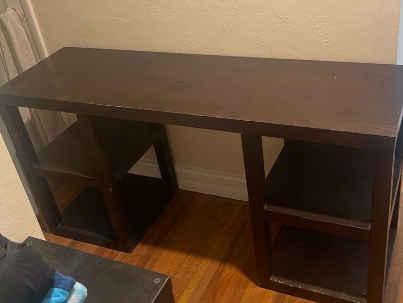 Pottery Barn Desk You Out Your Own Baskets Or IKEA Inserts